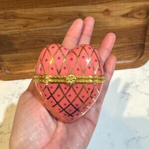 Embrace Life pink gold heart shaped trinket box from the heart romantic gift